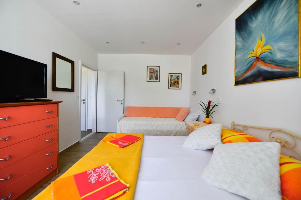 Apartments Bulovic In The Very Center Of Split Bagian luar foto