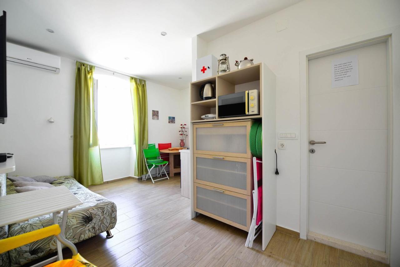 Apartments Bulovic In The Very Center Of Split Bagian luar foto