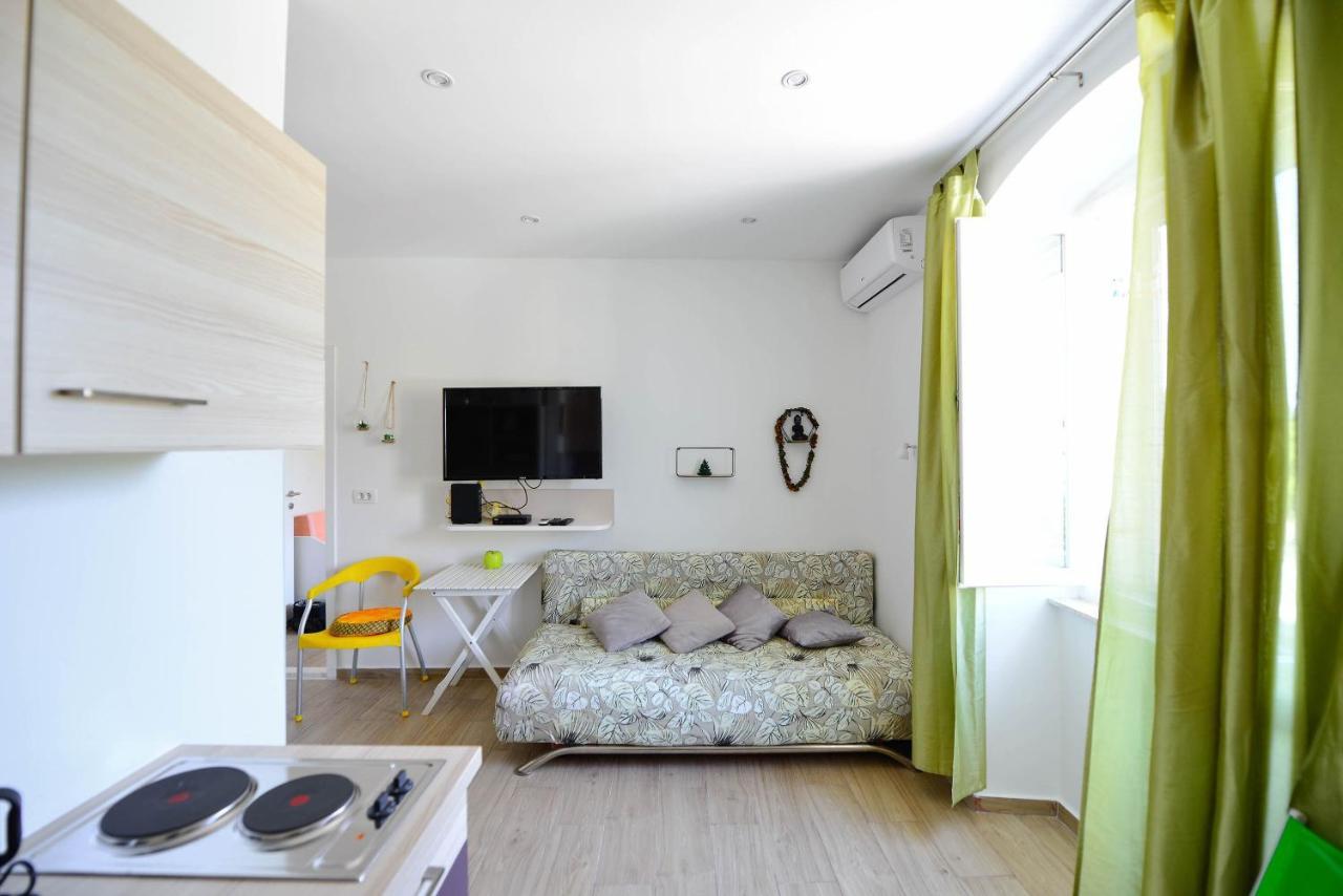 Apartments Bulovic In The Very Center Of Split Bagian luar foto